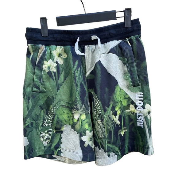 NIKE MENS TROPICAL SHORTS - Picture 1 of 3